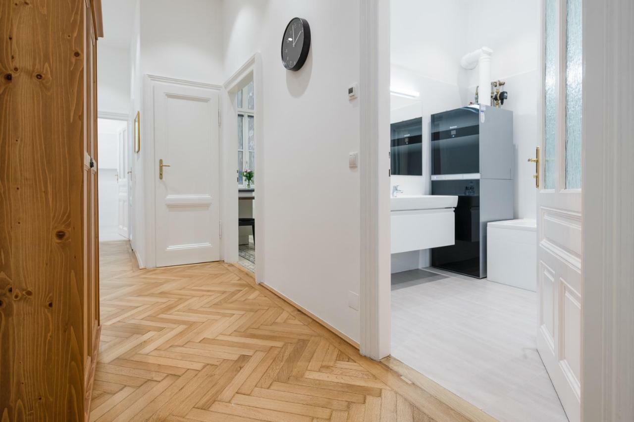 Grand Soho II Apartment Вена Экстерьер фото