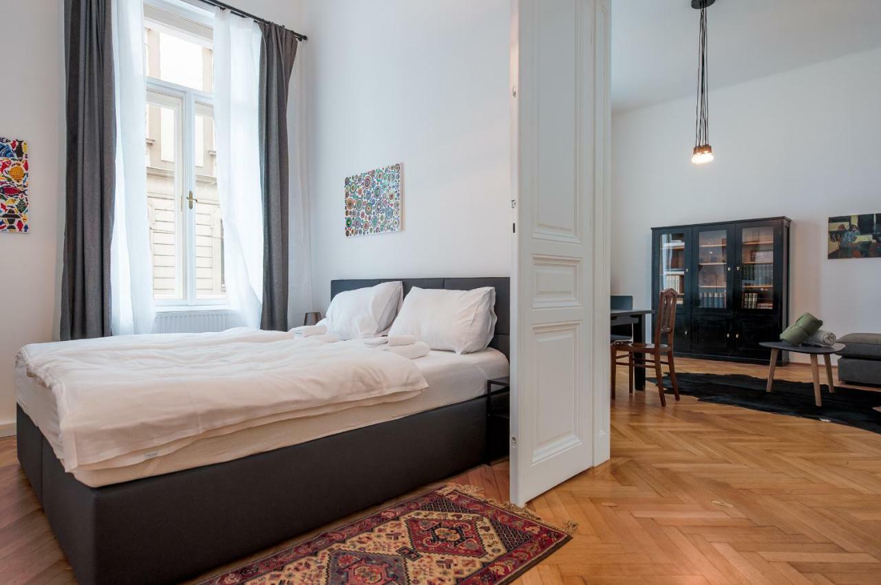 Grand Soho II Apartment Вена Экстерьер фото