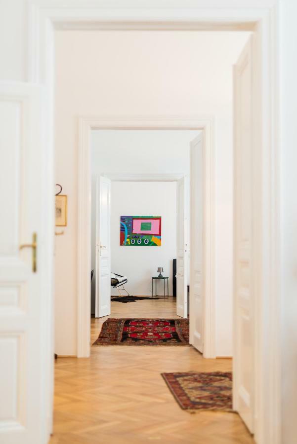 Grand Soho II Apartment Вена Экстерьер фото